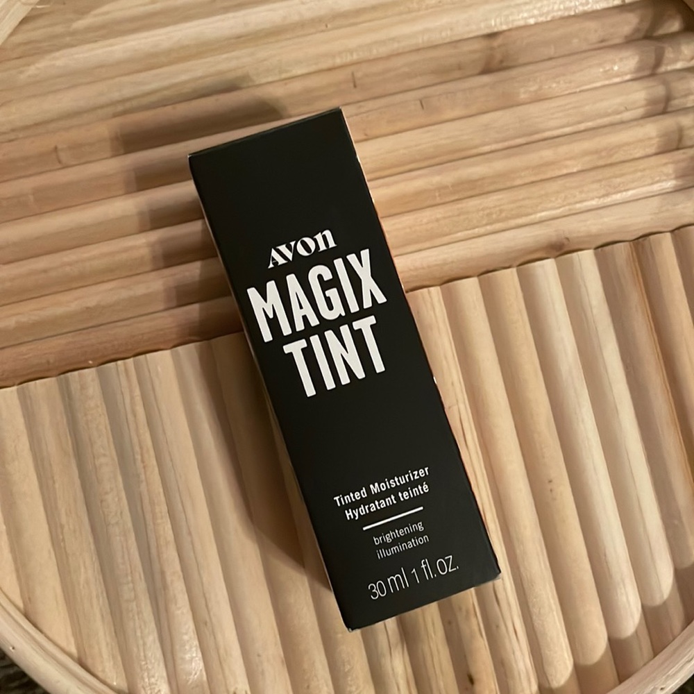 Avon Magix Tint Tinted Moisturizer